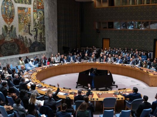 News zu Nahost: UN-Sicherheitsrat sichert Gaza-Friedensplan ab - Politik - SZ.de