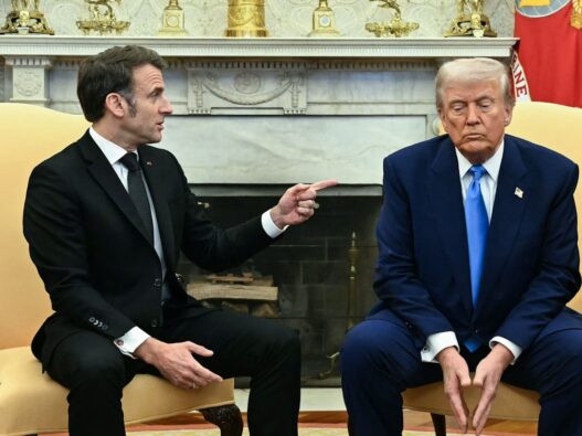 USA-News: Trump droht Frankreich mit 200-Prozent-Zöllen auf Champagner - Politik - SZ.de