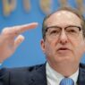 Dobrindt schließt höheren Spitzensteuersatz nicht aus - Politik - SZ.de