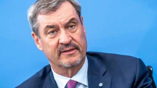 Liveblog zur Bundesregierung: Söder offen für höhere Abgaben für Reiche - Politik - SZ.de
