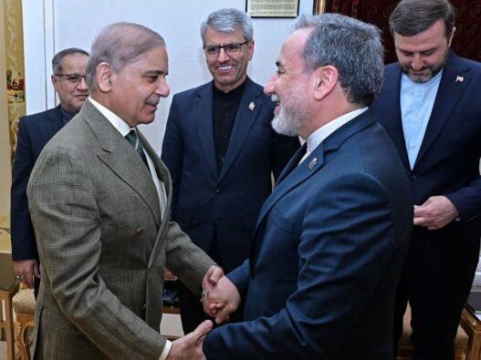 News zu Iran: Irans Außenminister in Moskau eingetroffen - Politik - SZ.de