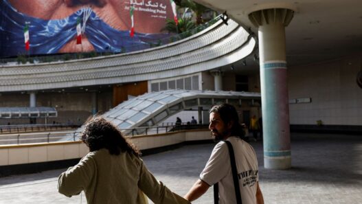 News zu Iran: USA und Iran stehen offenbar kurz vor Einigung - Politik - SZ.de