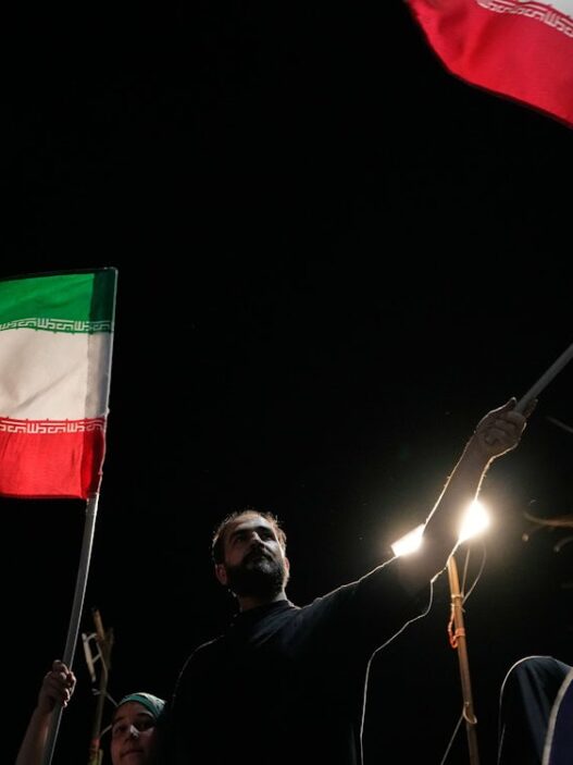 News zu Nahost: Iran fordert Freigabe eingefrorener Auslandsvermögen - Politik - SZ.de