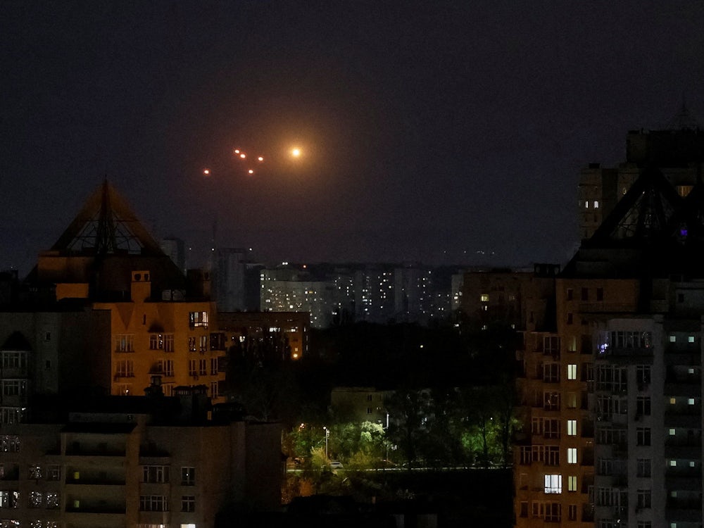 Ukraine News: Schwere Angriffe auf Kiew und in Donezk-Region - Politik - SZ.de