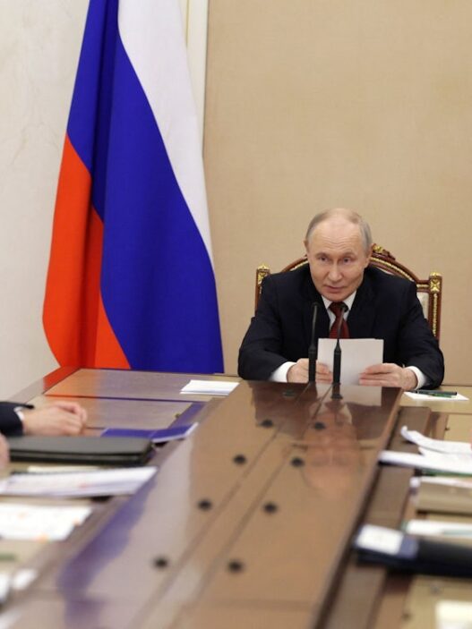 Ukraine News: Putin hält Krisensitzung wegen Treibstoffmangel ab - Politik - SZ.de