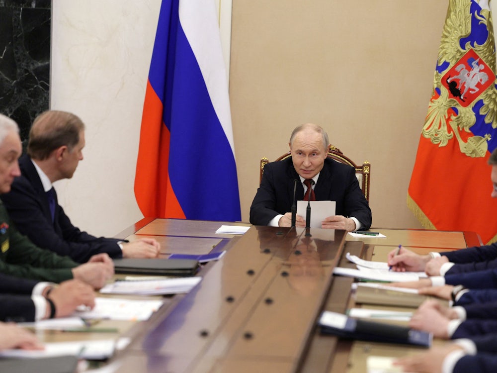 Ukraine News: Putin hält Krisensitzung wegen Treibstoffmangel ab - Politik - SZ.de