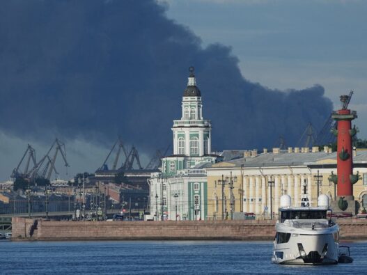 Ukraine News: Ukraine greift erneut Sankt Petersburg an - Politik - SZ.de