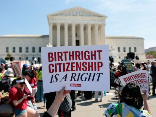 USA News - Niederlage für Trump: US-Supreme Court verteidigt Recht auf Staatsangehörigkeit per Geburt - Politik - SZ.de