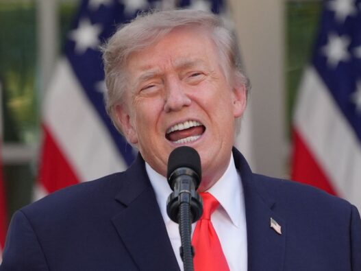 USA News: Wegen Digitalsteuer-Plänen: Trump droht Europäern mit Zöllen in Höhe von 100 Prozent - Politik - SZ.de