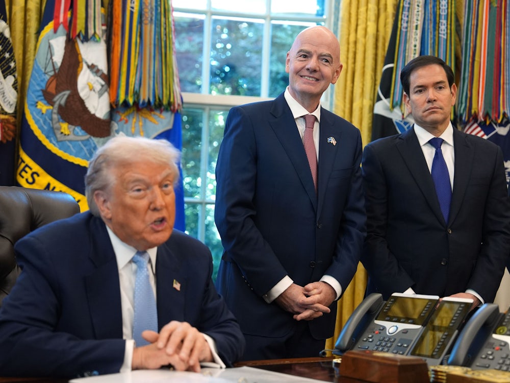 WM 2026: Trump wird bei US-Auftakt wohl nicht im Stadion sein – sondern Außenminister Rubio - Sport - SZ.de