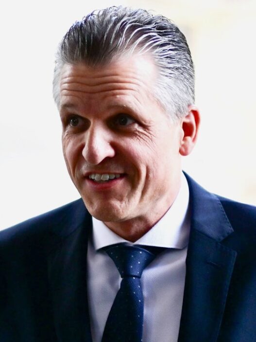 Bundespolitik: Thorsten Frei mit 91,9 Prozent zum Vorsitzenden der Unionsfraktion gewählt - Politik - SZ.de