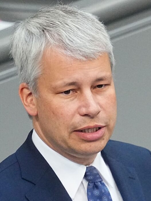 Neues zur Bundespolitik: Steffen Bilger soll neuer Verkehrsminister werden - Politik - SZ.de