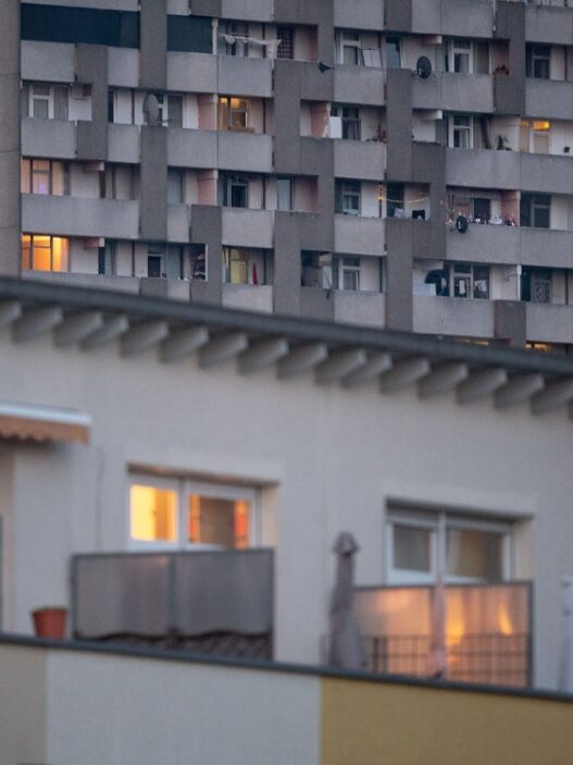 Neues zur Bundesregierung: Union will Lockerungen beim Mieterschutz - Politik - SZ.de
