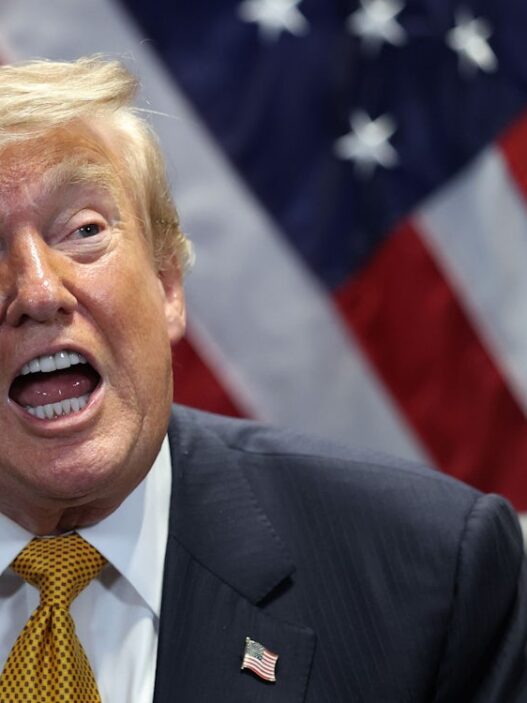 News zu Iran: US-Militär greift erneut Ziele in Iran an - Politik - SZ.de