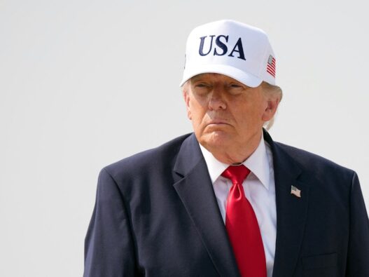 USA News: Trump bezeichnet Deutschlands Nato-Ausgaben als „lächerlich“ - Politik - SZ.de