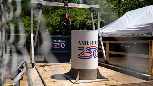 USA News: Zeitkapsel für 250 Jahre vergraben - Politik - SZ.de