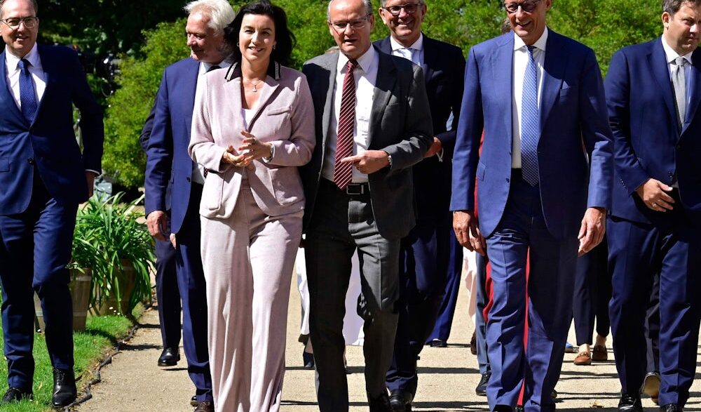 Bundespolitik: Bundesregierung berät am zweiten Tag der Kabinettsklausur über Folgen der Hitzewelle - Politik - SZ.de