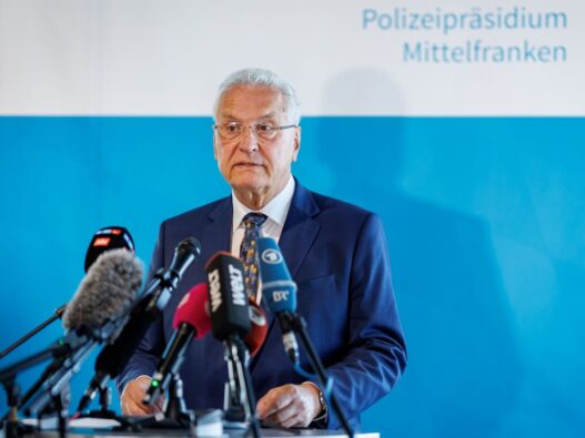 Hitzewelle: Herrmann hält SPD-Vorschlag zu Klimaanpassung für Bürokratie - Panorama - SZ.de