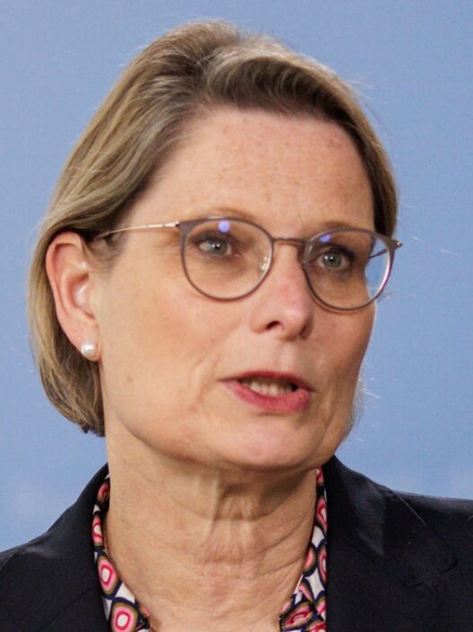Hubig will Mietern Einbau von Klimaanlagen und Sonnenblenden erleichtern - Politik - SZ.de