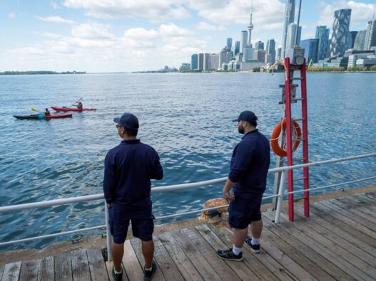 USA News: Trump verfügt Umbenennung von Lake Ontario in „Lake America“ - Politik - SZ.de