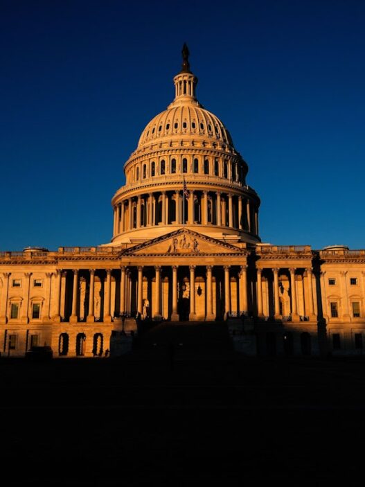 USA News: US-Senat stimmt für Gesetz zu Russland-Sanktionen - Politik - SZ.de