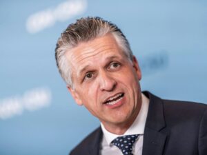 Frei und Hubig: Bundeszwang gegen eine AfD-Landesregierung möglich - Politik - SZ.de