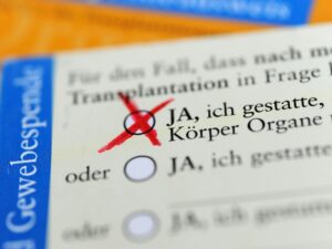 Newsblog zur Bundespolitik: Bundestag berät über mögliche Neuregelung der Organspende - Politik - SZ.de