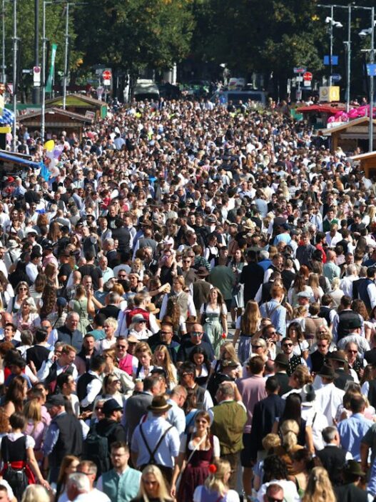 Oktoberfest-News 2026: Zweiter Wiesn-Tag steht an - Trachtenzug zur Theresienwiese - München - SZ.de