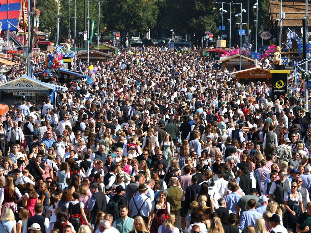 Oktoberfest-News 2026: Zweiter Wiesn-Tag steht an - Trachtenzug zur Theresienwiese - München - SZ.de