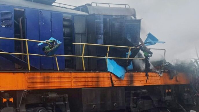 Ukraine News: Russland greift Zug an – britischer Ex-Premier Johnson in der Nähe - Politik - SZ.de