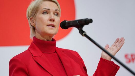 Wahlen in Mecklenburg-Vorpommern und Berlin: Schwesig setzt auf Rot-Rot-Grün in Mecklenburg-Vorpommern - Politik - SZ.de