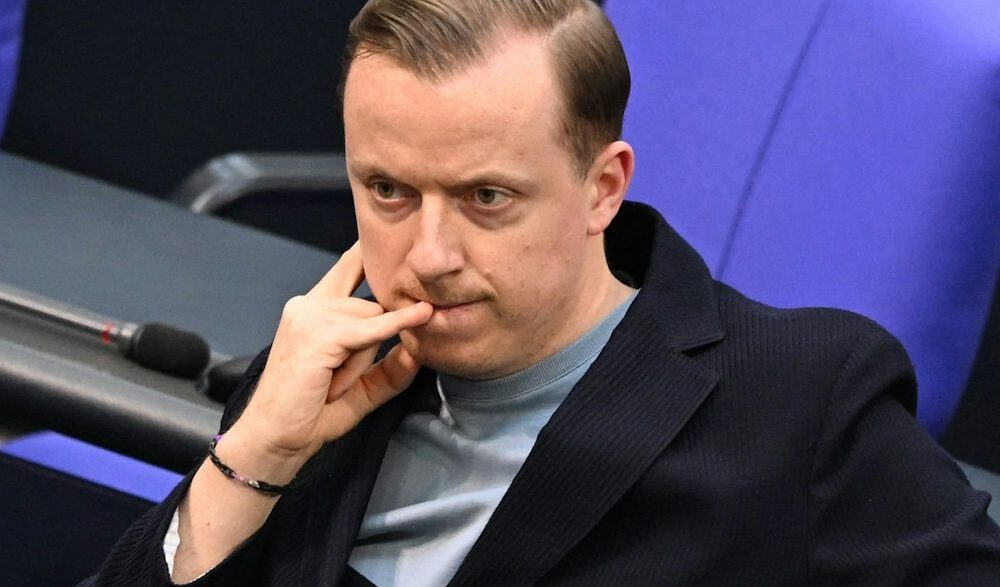 Bundesregierung: Bundestag hebt Immunität von SPD-Abgeordnetem Ahmetovic auf - Politik - SZ.de