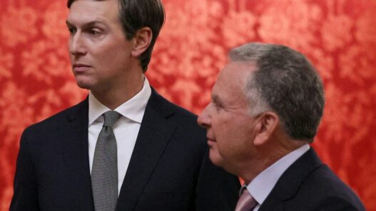 Liveblog zum Ukraine-Krieg - Friedensgespräche  sollen wohl an Öl-Deal geknüpft werden - Politik - SZ.de