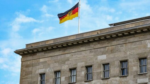 News zur Bundesregierung: Geschätzte Steuereinnahmen ziehen bis 2030 etwas an - Politik - SZ.de