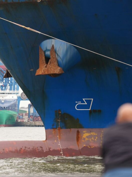 Wegen Sicherheitsbedenken: Bund verbietet Verkauf von Logistikfirma an Chinesen - Politik - SZ.de